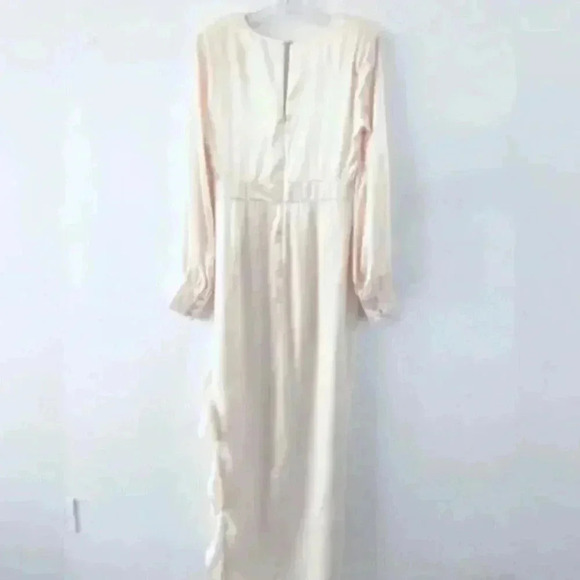 NWT MAJORELLE x Revolve White Pearl Glossy Satin High Slit Ruffle Gown Dress XS - Picture 8 of 10